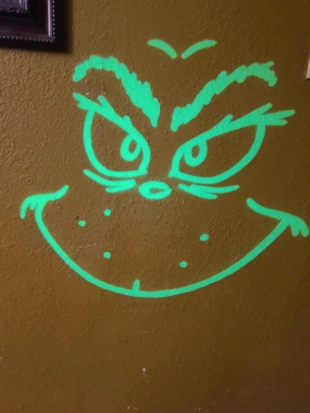 Hobby Lobby Grinch Holiday Multiple Decrations And Projector